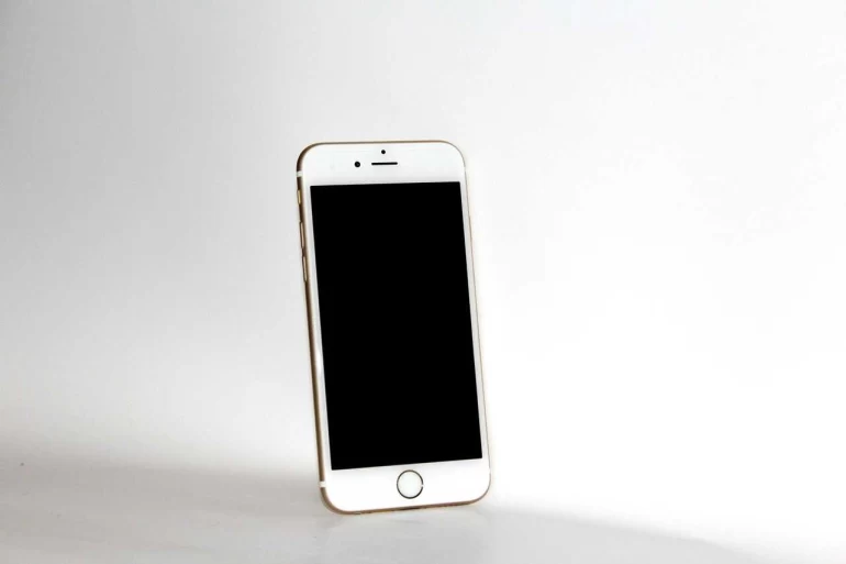 Pourquoi certains téléphones ont-ils 2 IMEI ?