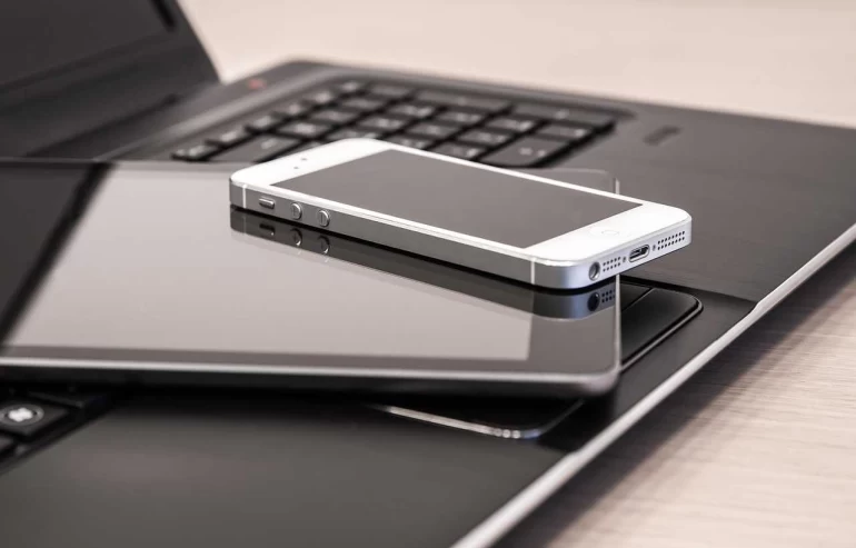 Wifi SFR qui saute : comment stabiliser votre connexion facilement ?